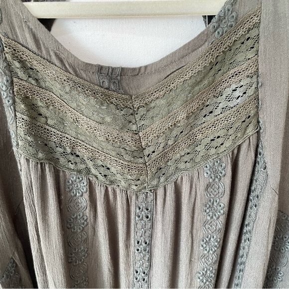 Blue B Collection new with tags size large top in olive - Picture 10 of 16